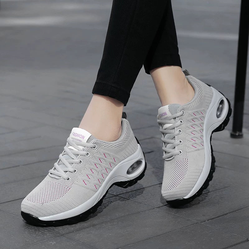 Huaqiang Warrior Women's Shoes White Shoes Lightweight Flats Spring/Summer Mesh Breathable Mat Travel Shoes Dancing Running Sneaker